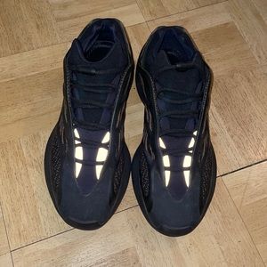 Yeezy 700 V3 “Alvah”